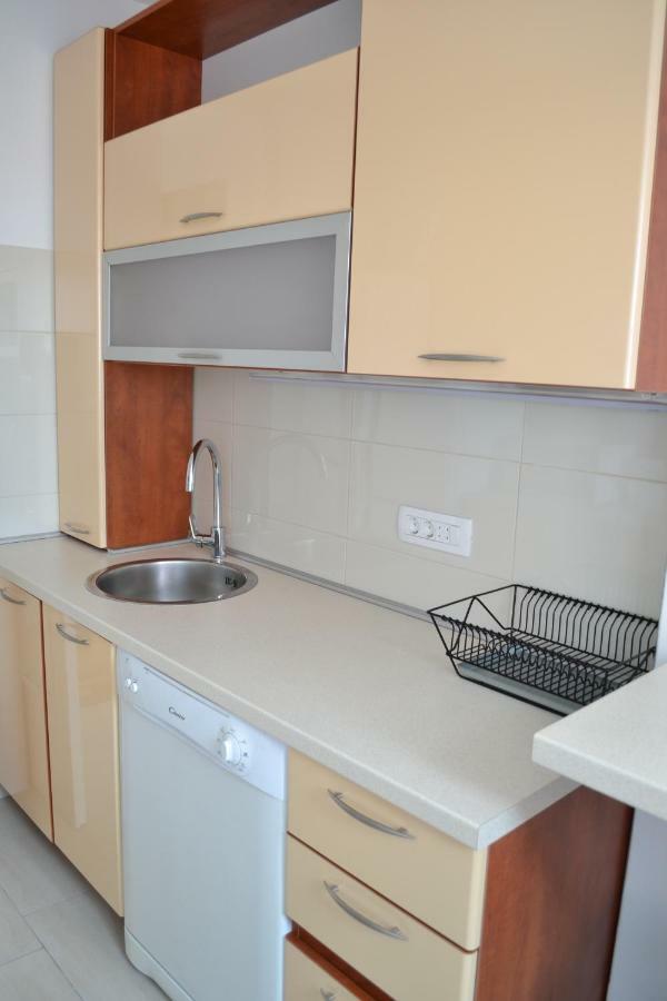 Fly Inn Velika Gorica Extérieur photo